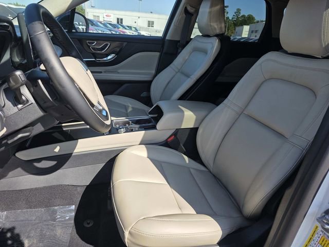 New 2026 Lincoln Corsair Premiere image 8