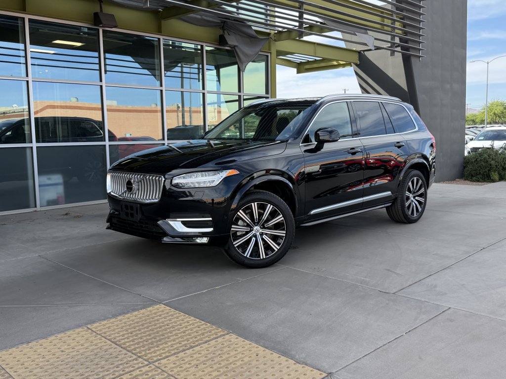 Used 2025 Volvo XC90 B6 Plus w/ Protection Package Premier
