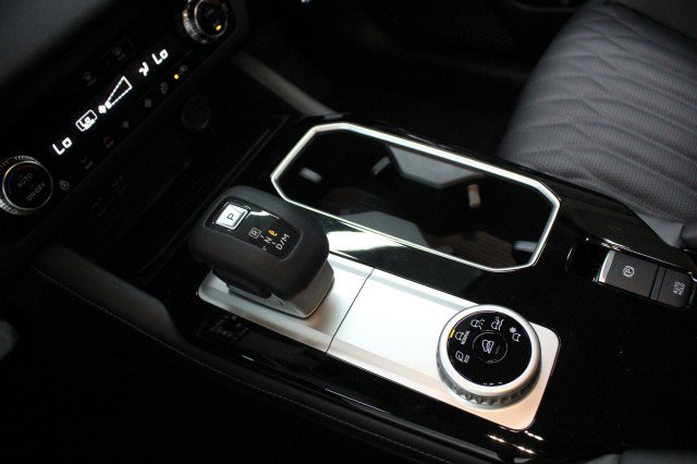 New 2026 Mitsubishi Outlander SEL image 14