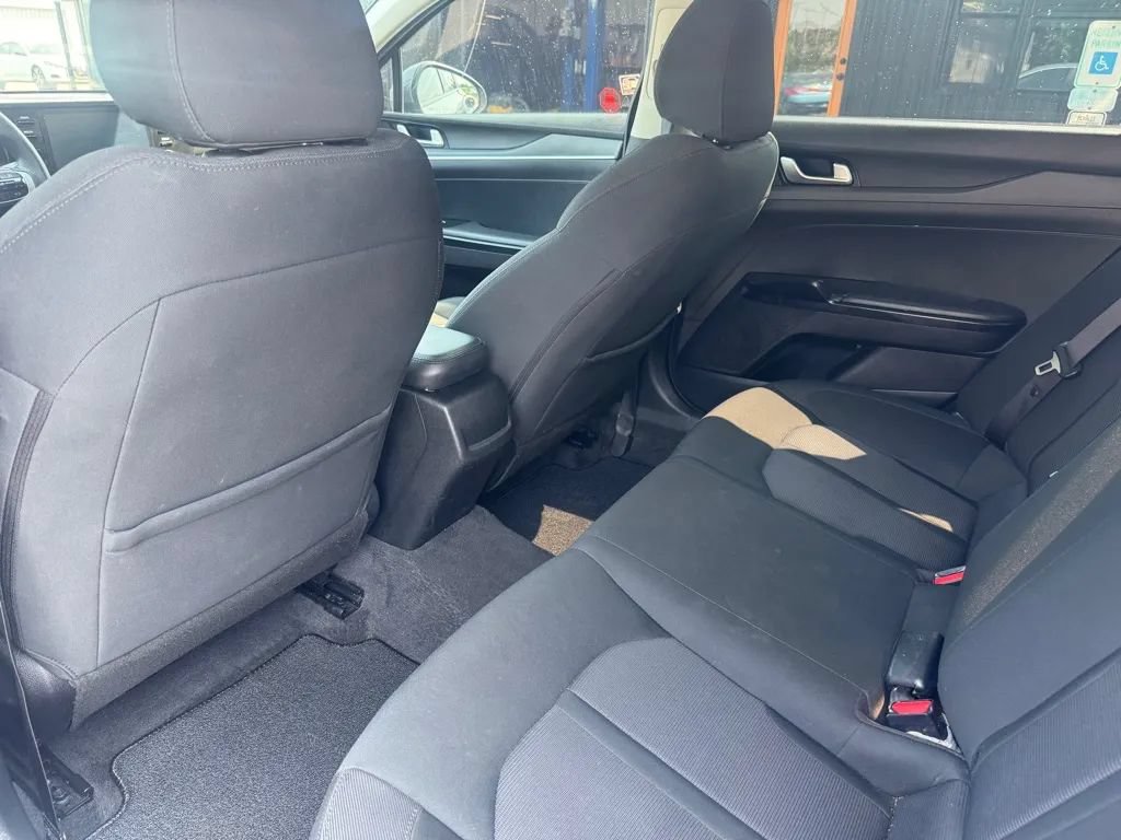 Used 2022 Kia K5 LX FWD image 6