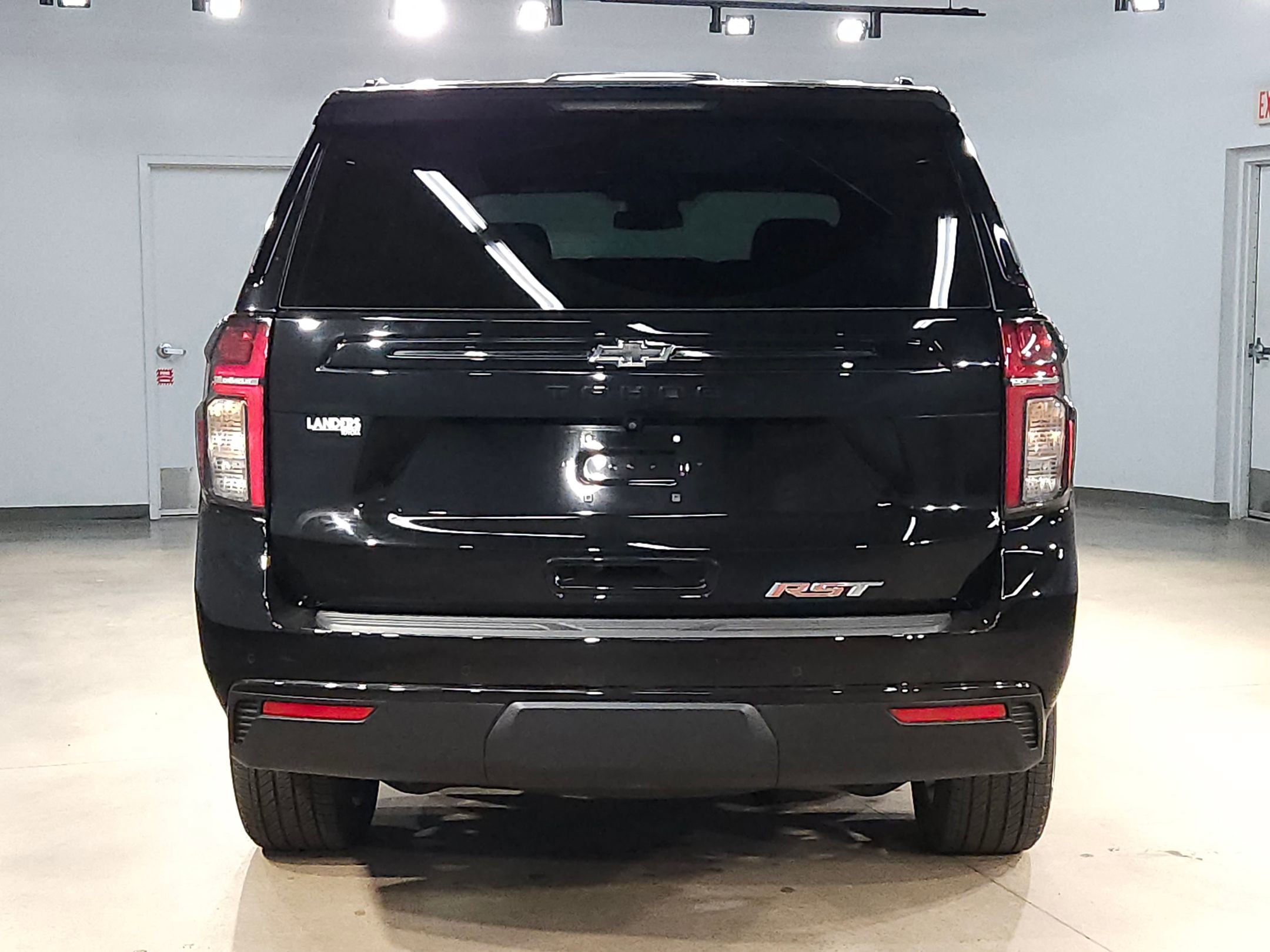 Used 2023 Chevrolet Tahoe RST AWD/4WD image 6