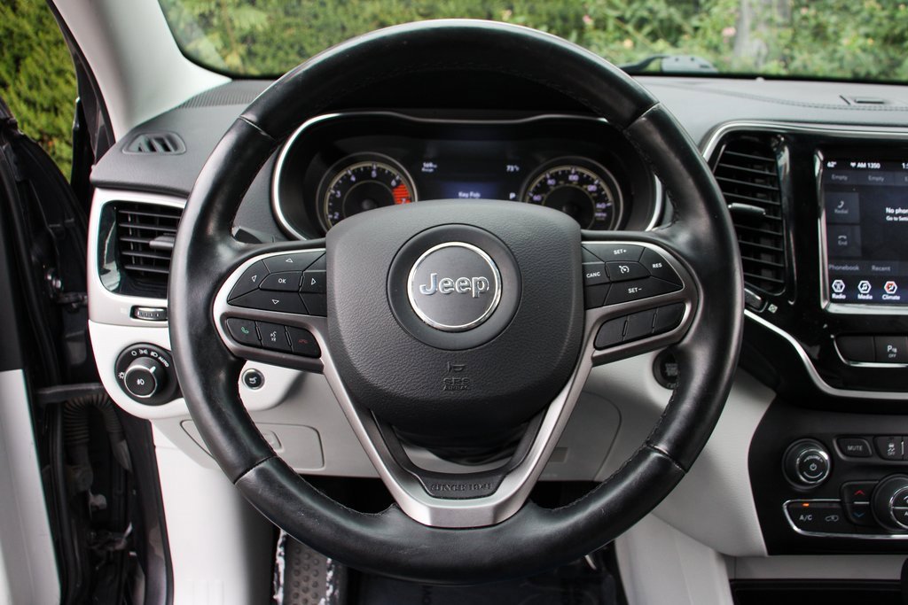 Used 2020 Jeep Cherokee Limited image 21