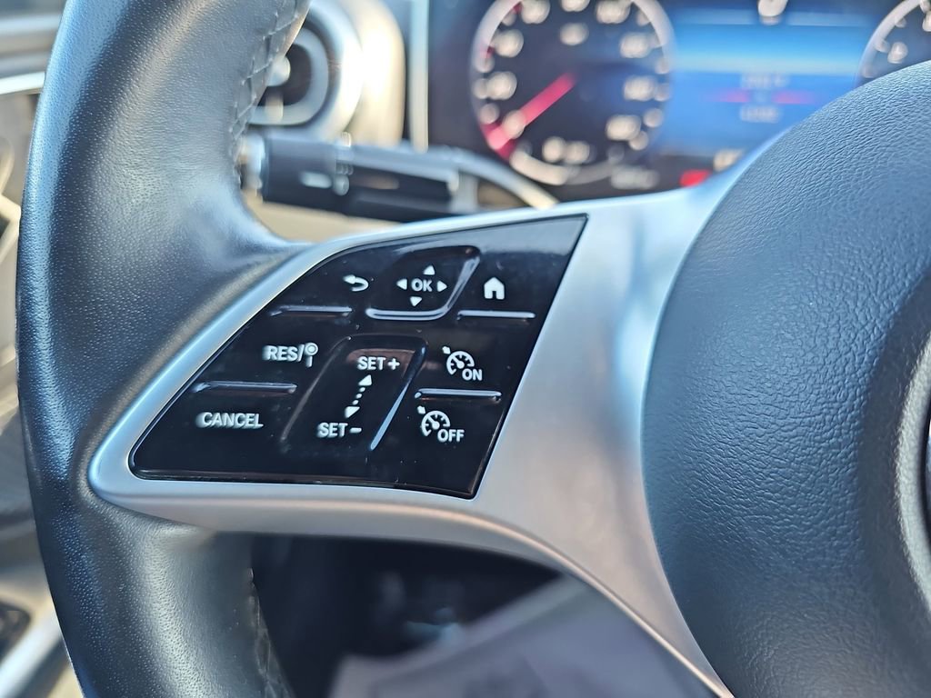 Used 2023 Mercedes-Benz C 300 Sedan image 23