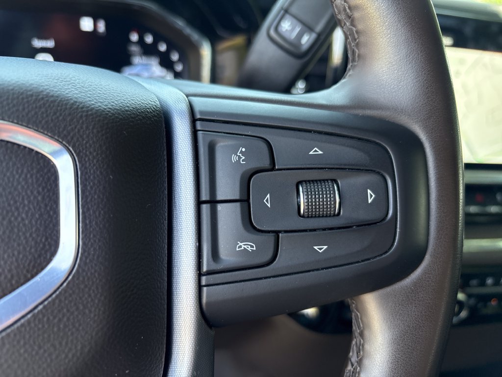 Certified 2025 GMC Sierra 1500 4x4 Crew Cab SLT image 17