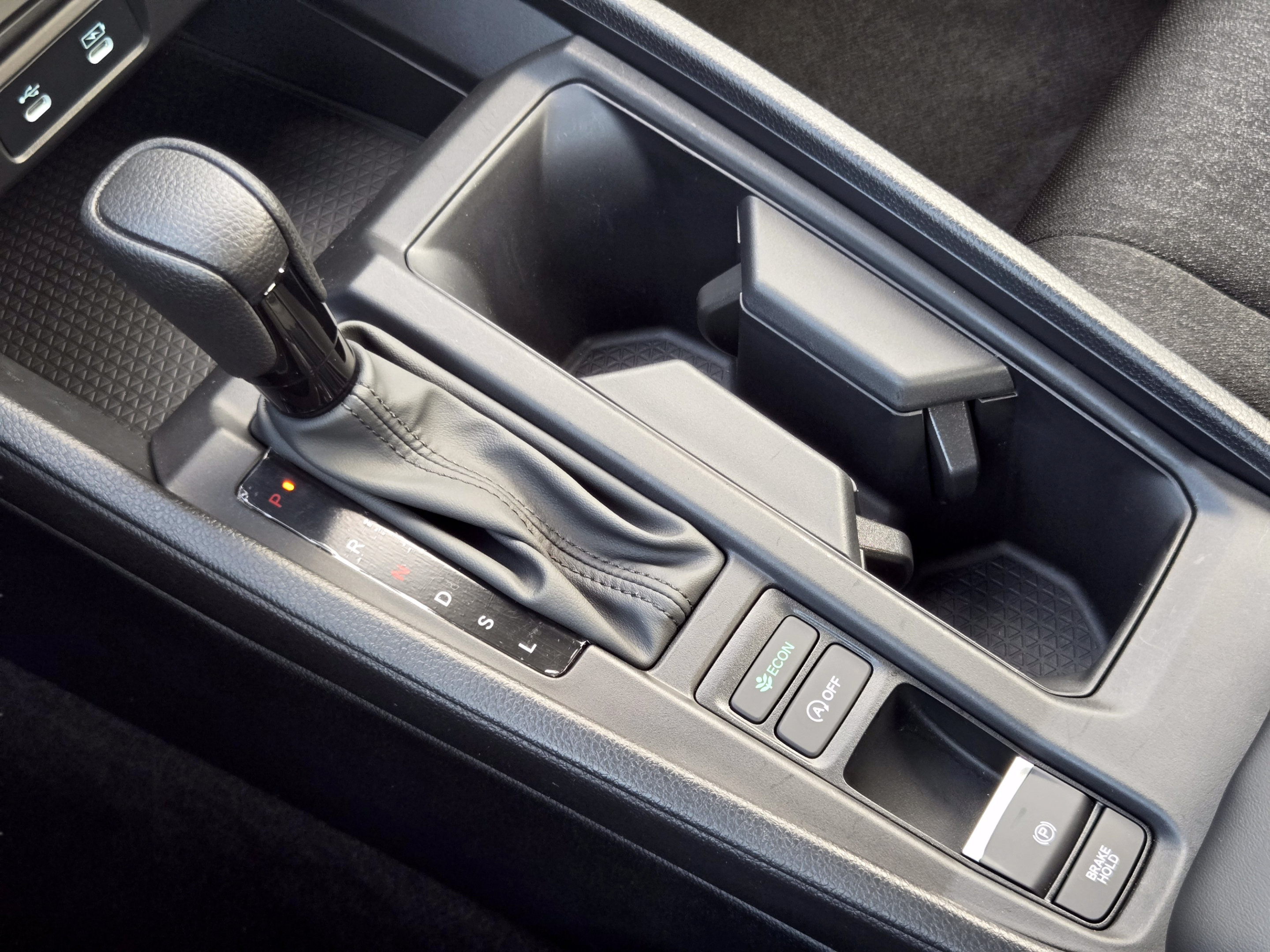 Used 2025 Honda Accord SE image 16