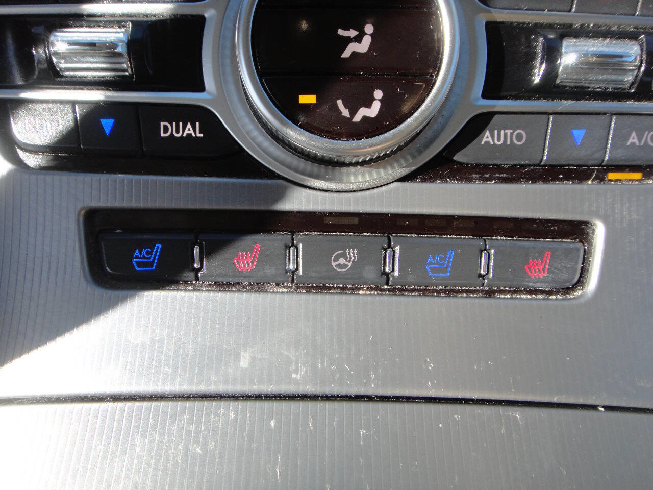 Used 2019 Lincoln MKZ Reserve image 11