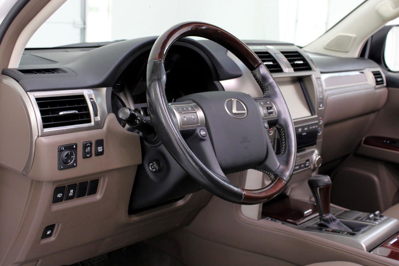 Used 2019 Lexus GX 460 Premium image 32