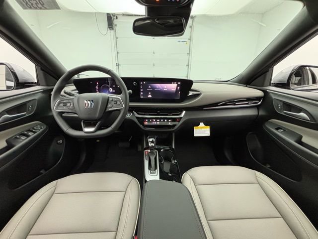 New 2026 Buick Envista Avenir image 2
