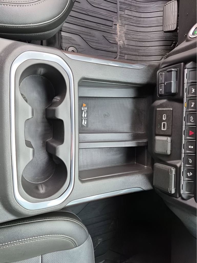 Used 2022 GMC Sierra 1500 SLT image 41