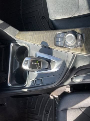 Used 2015 BMW 320i Sedan RWD image 29