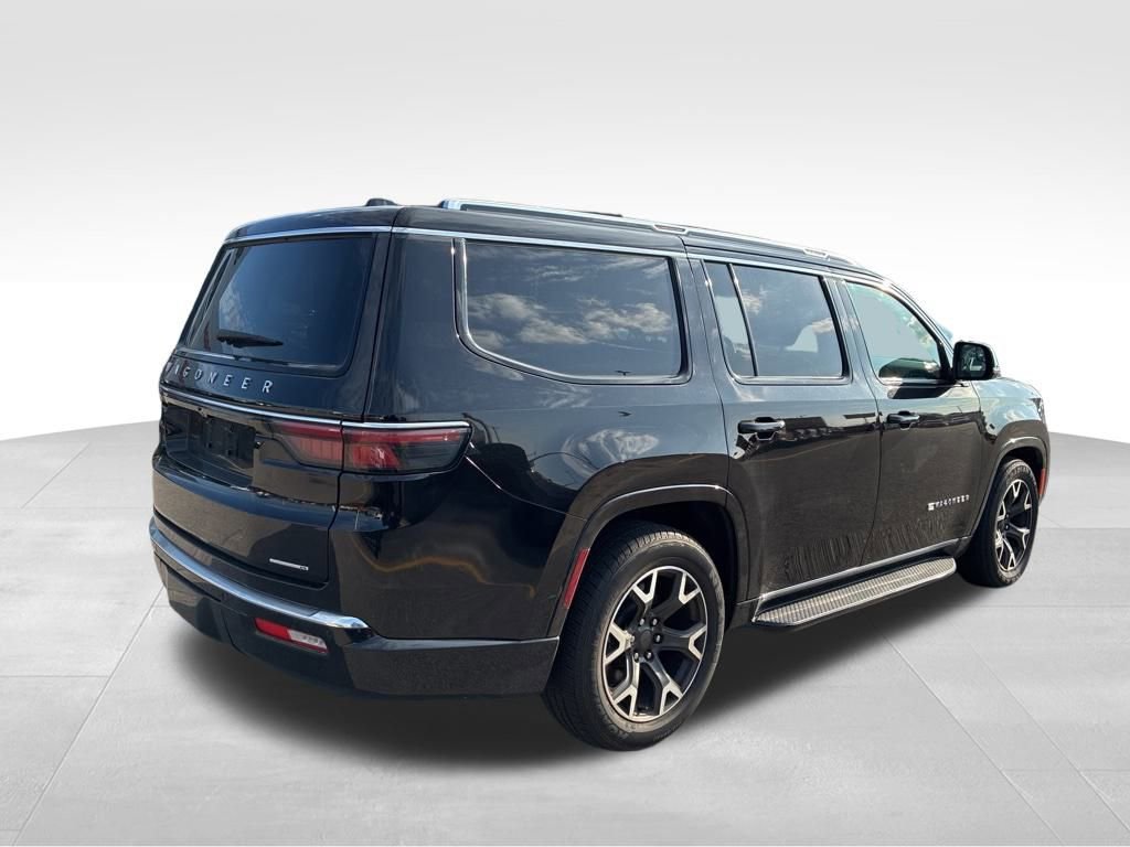 Used 2024 Jeep Wagoneer Series III image 5