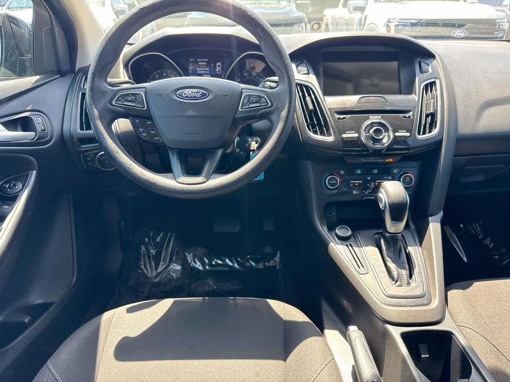 Used 2017 Ford Focus SEL image 13