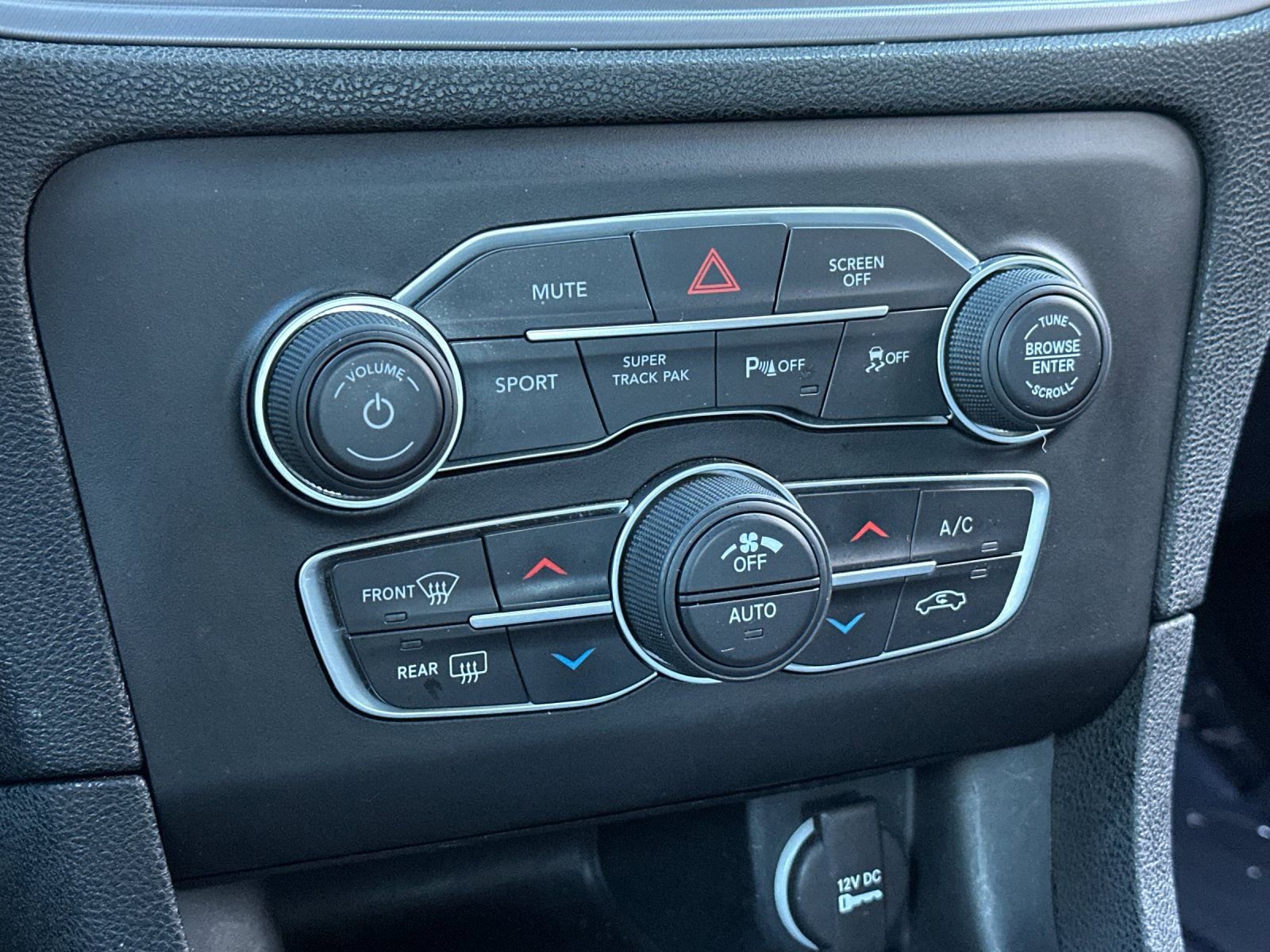 Used 2023 Dodge Charger GT image 18