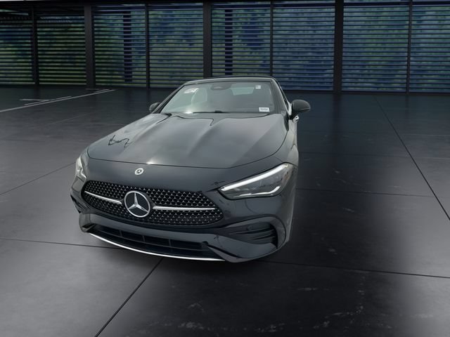 Used 2024 Mercedes-Benz CLE 450 4MATIC Cabriolet image 3