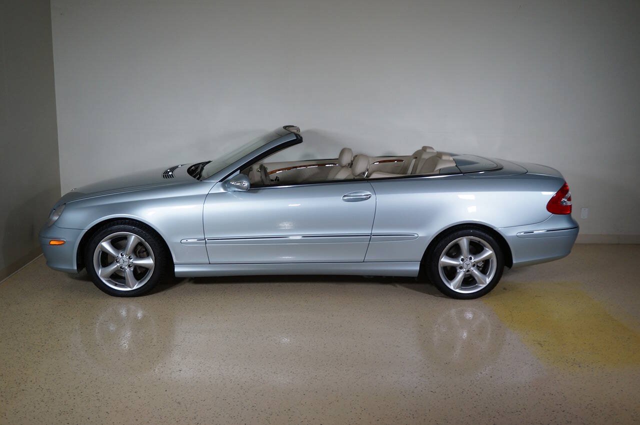 Used 2005 Mercedes-Benz CLK 320 Cabriolet image 14