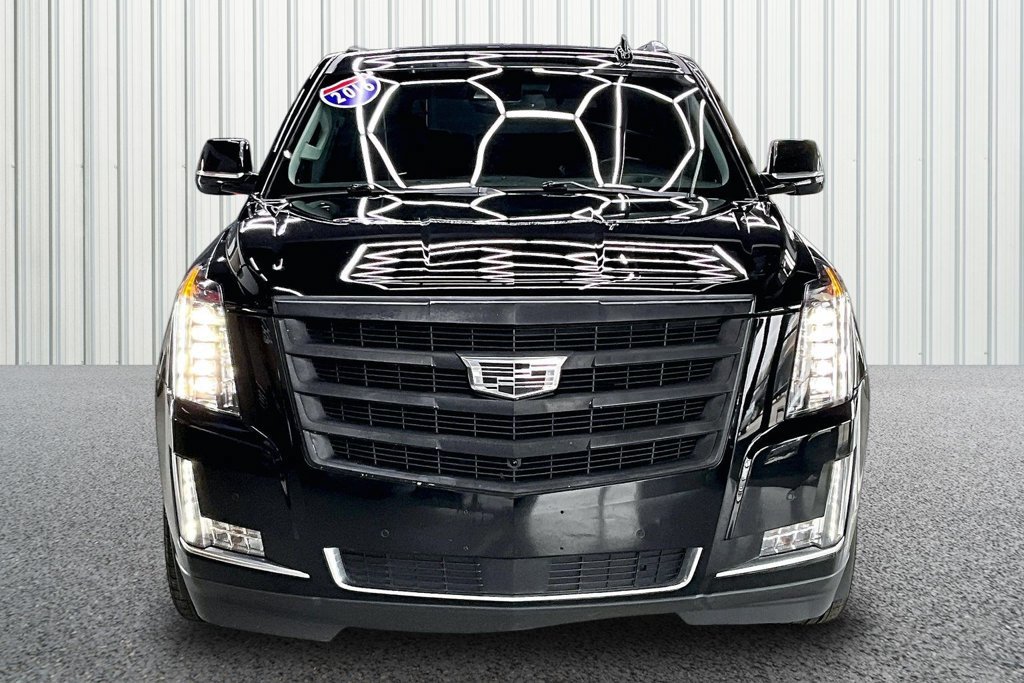 Used 2016 Cadillac Escalade Premium AWD/4WD image 2