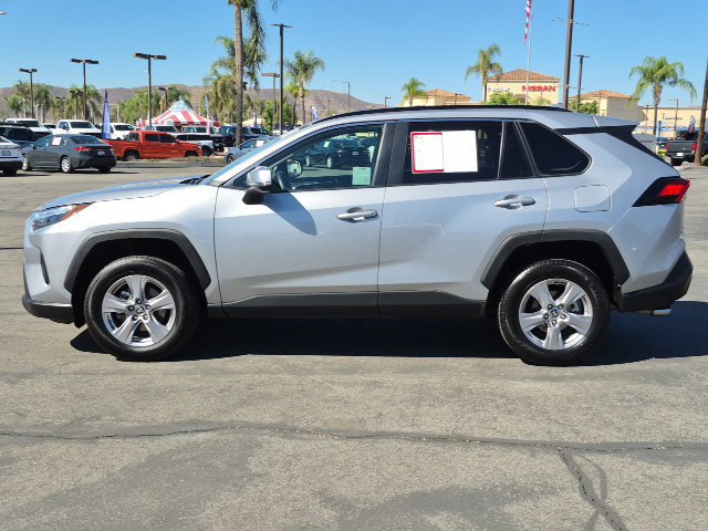 Used 2025 Toyota RAV4 XLE FWD image 9