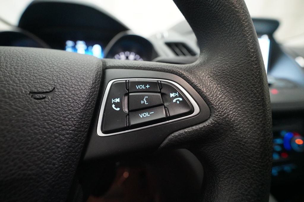 Used 2019 Ford Escape SE FWD image 18