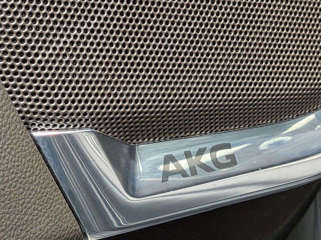 Used 2024 Cadillac Escalade Sport w/ Touring Package image 18