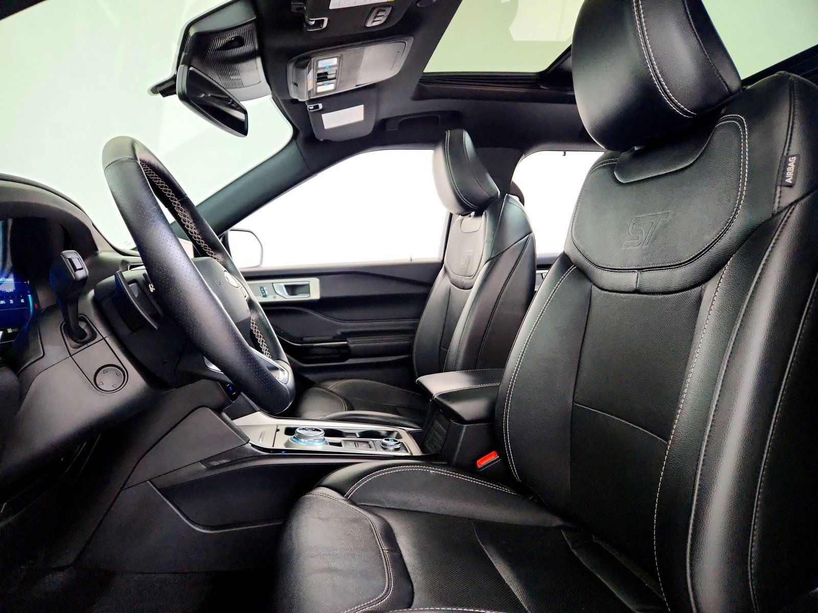 Used 2022 Ford Explorer ST w/ Equipment Group 401A image 10