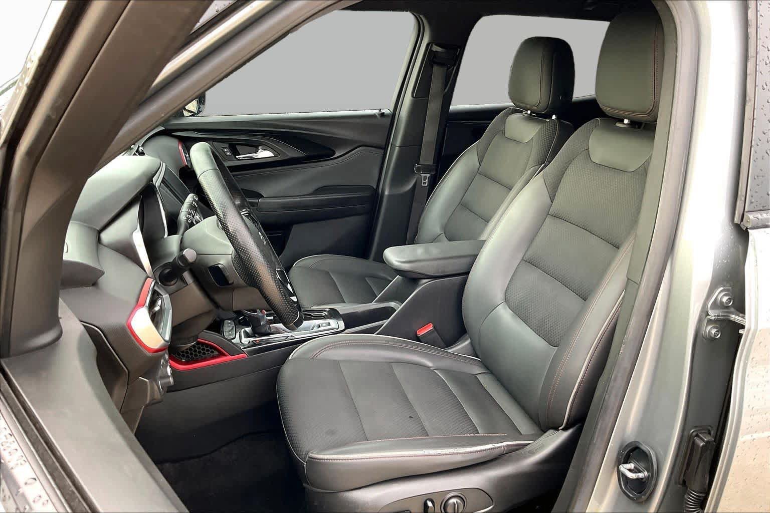 Used 2023 Chevrolet TrailBlazer RS FWD image 8