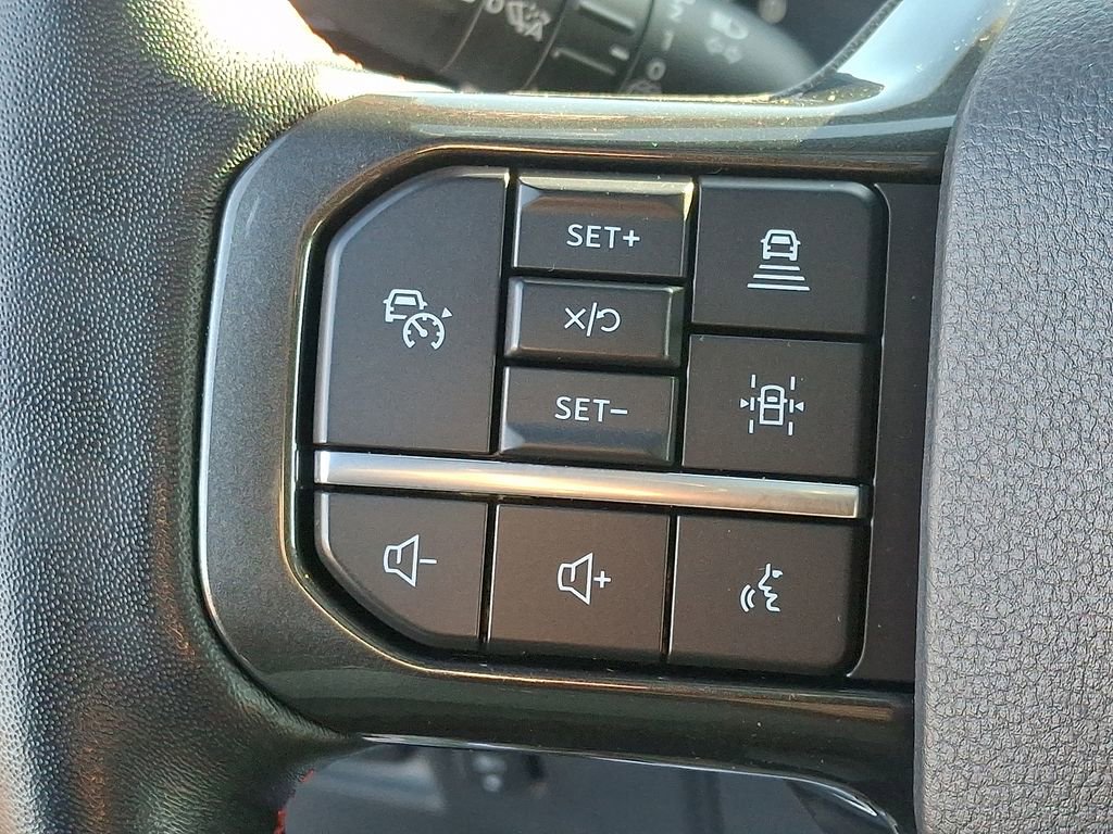 Used 2022 Ford Expedition Limited image 21