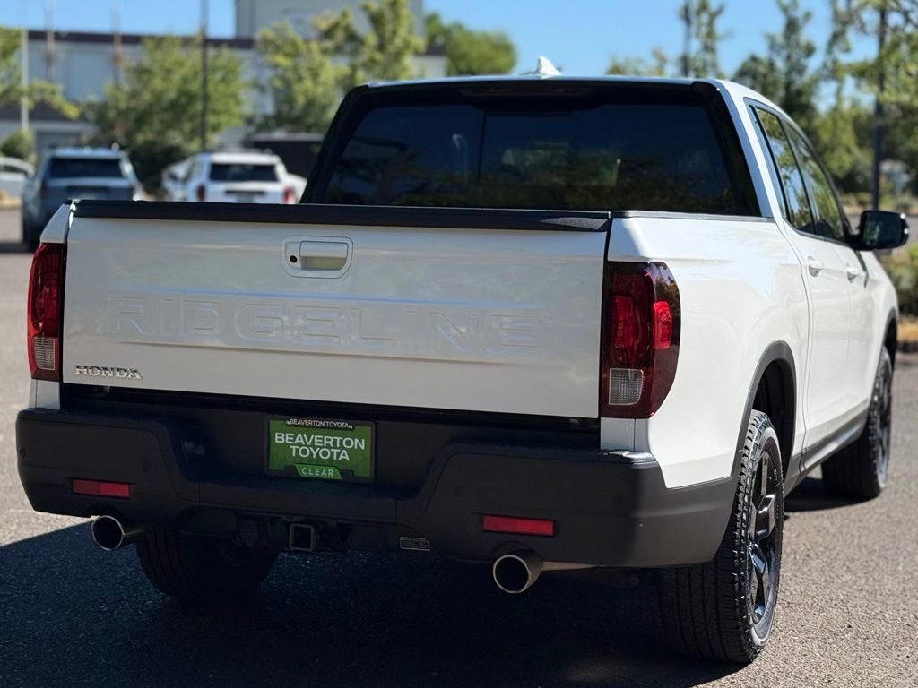 Used 2025 Honda Ridgeline Black Edition image 5