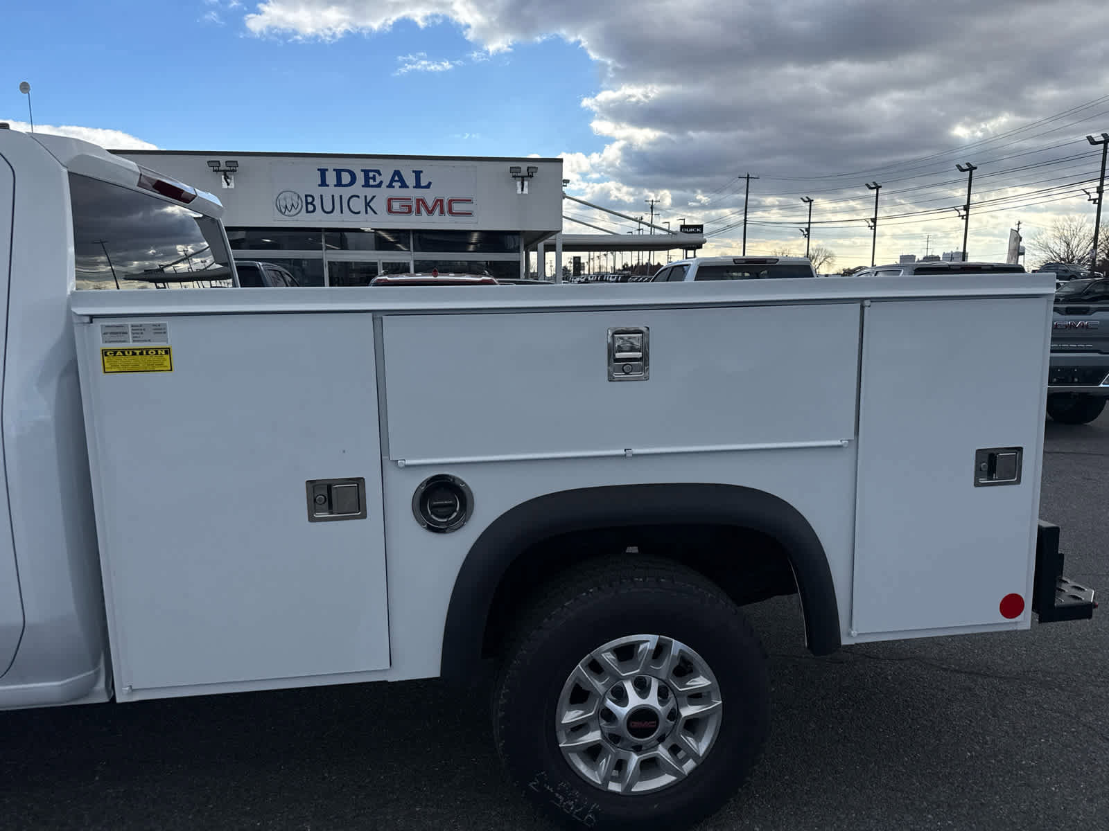 New 2025 GMC Sierra 2500 Pro w/ Convenience Package image 4