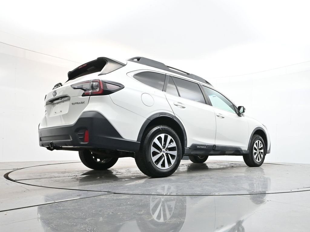 Used 2020 Subaru Outback Premium image 31
