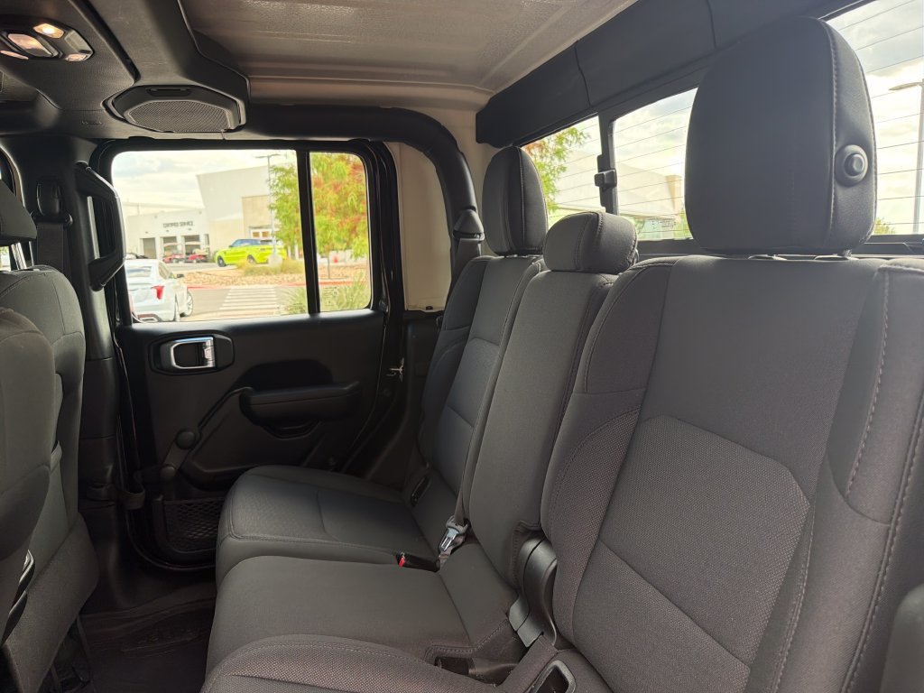 Used 2023 Jeep Gladiator Sport w/ Trailer Tow Package AWD/4WD image 31