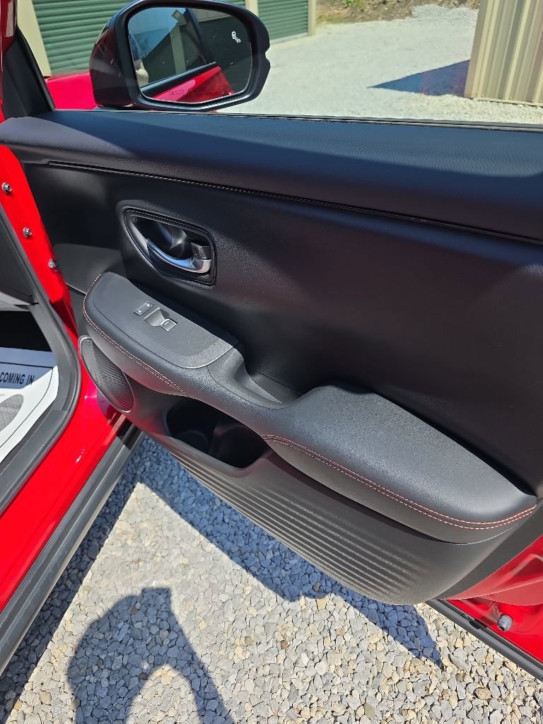 Used 2023 Honda HR-V Sport image 18