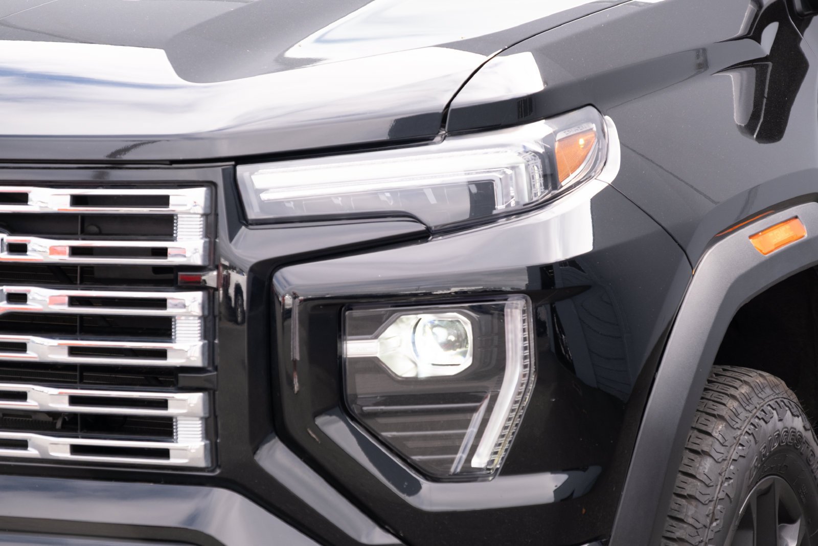 Used 2024 GMC Canyon Denali w/ LPO, Denali Black Edition AWD/4WD image 23