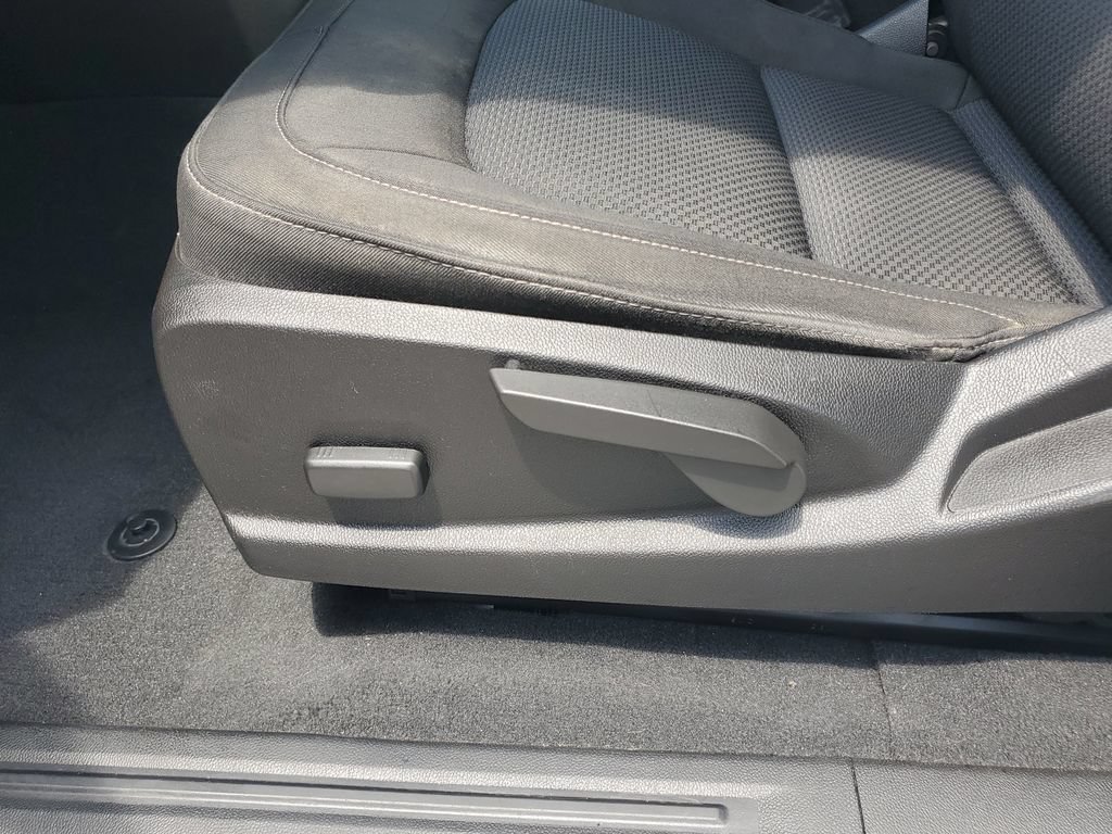 Used 2021 Chevrolet Colorado LT RWD image 19