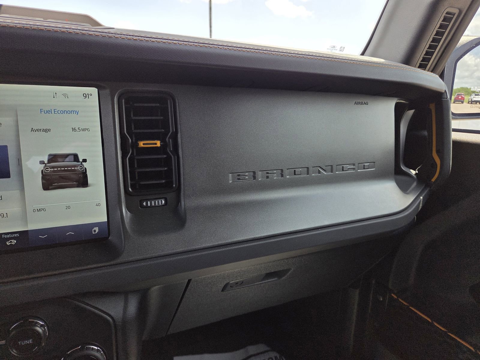 Used 2024 Ford Bronco Badlands AWD/4WD image 38