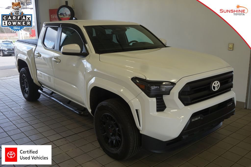 Used 2025 Toyota Tacoma SR5 image 1