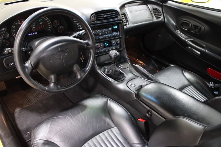 Used 2002 Chevrolet Corvette Z06 w/ Memory Pkg RWD image 28