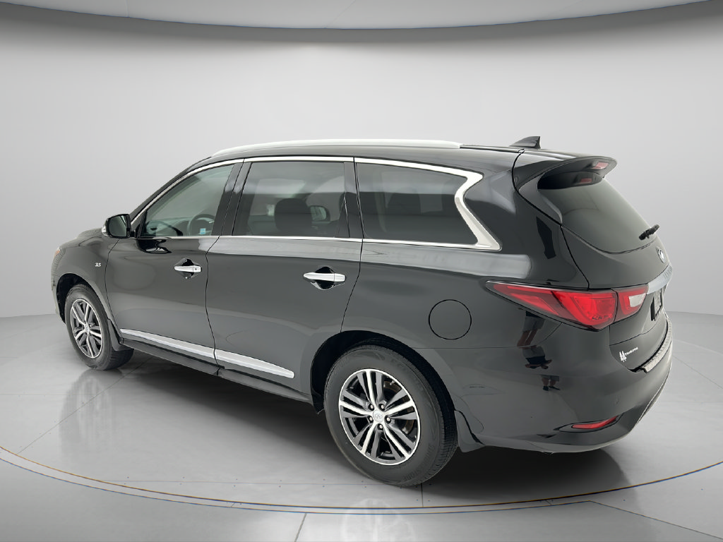 Used 2017 INFINITI QX60 Luxe w/ Premium Plus Package AWD/4WD image 4