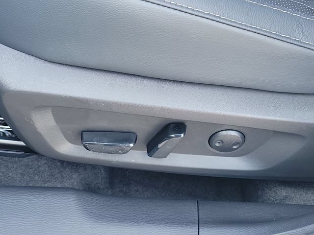 New 2026 Mitsubishi Outlander SEL FWD image 21