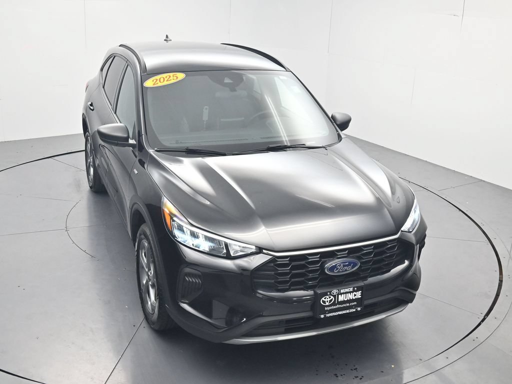 Used 2025 Ford Escape ST-Line AWD/4WD image 46