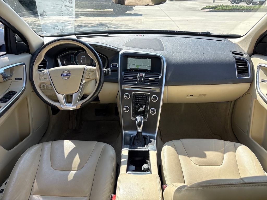 Used 2015 Volvo XC60 T5 Platinum image 7
