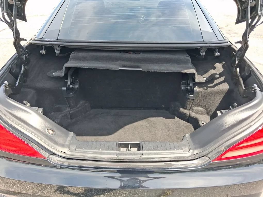 Used 2013 Mercedes-Benz SL 550 w/ Premium Pkg image 11