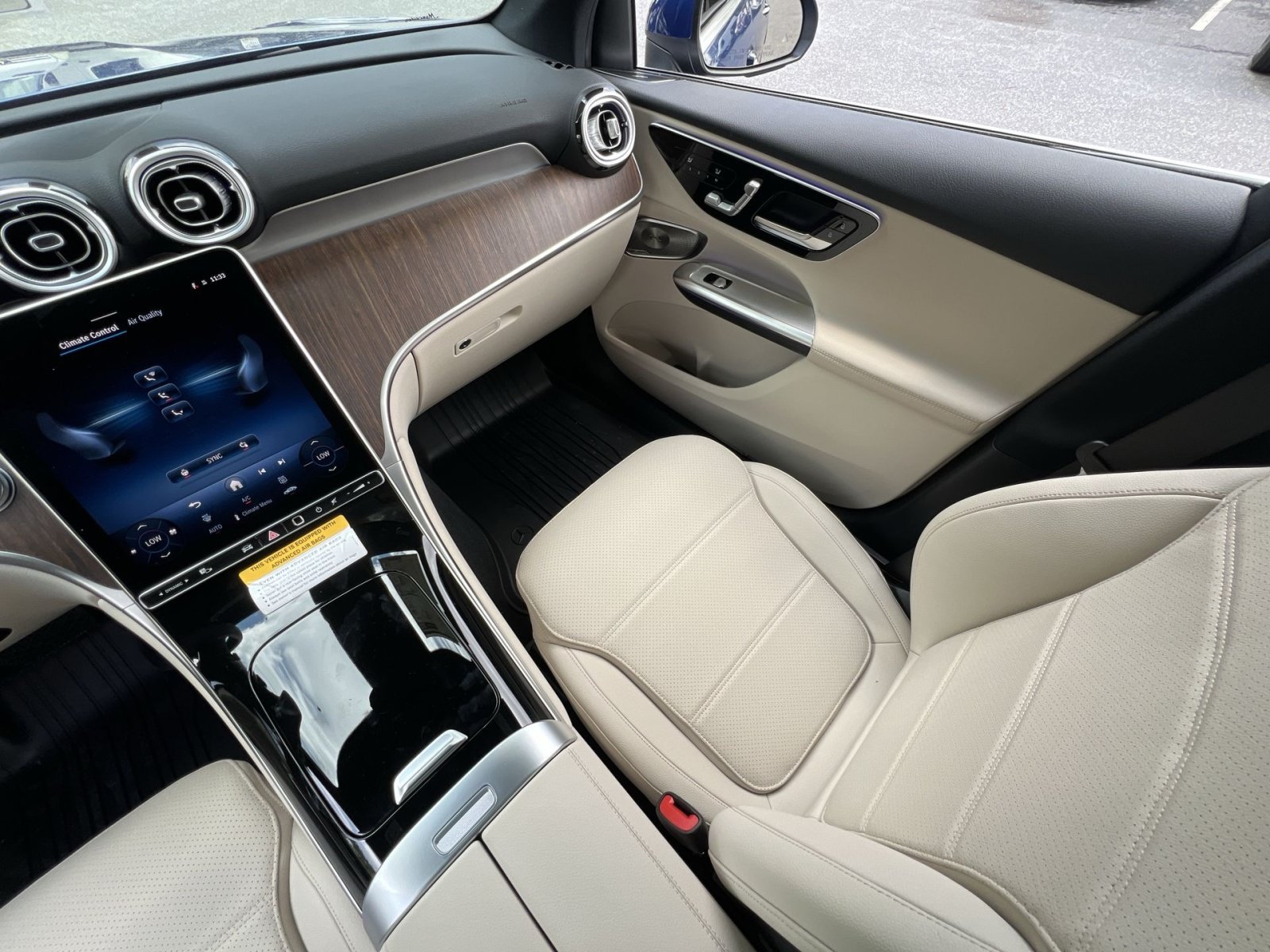 New 2026 Mercedes-Benz GLC 300 4MATIC image 14