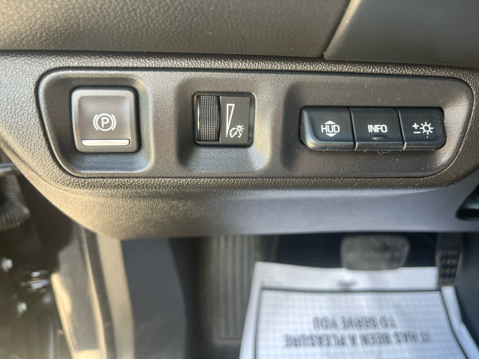 Used 2022 GMC Acadia SLT w/ Technology Package image 15