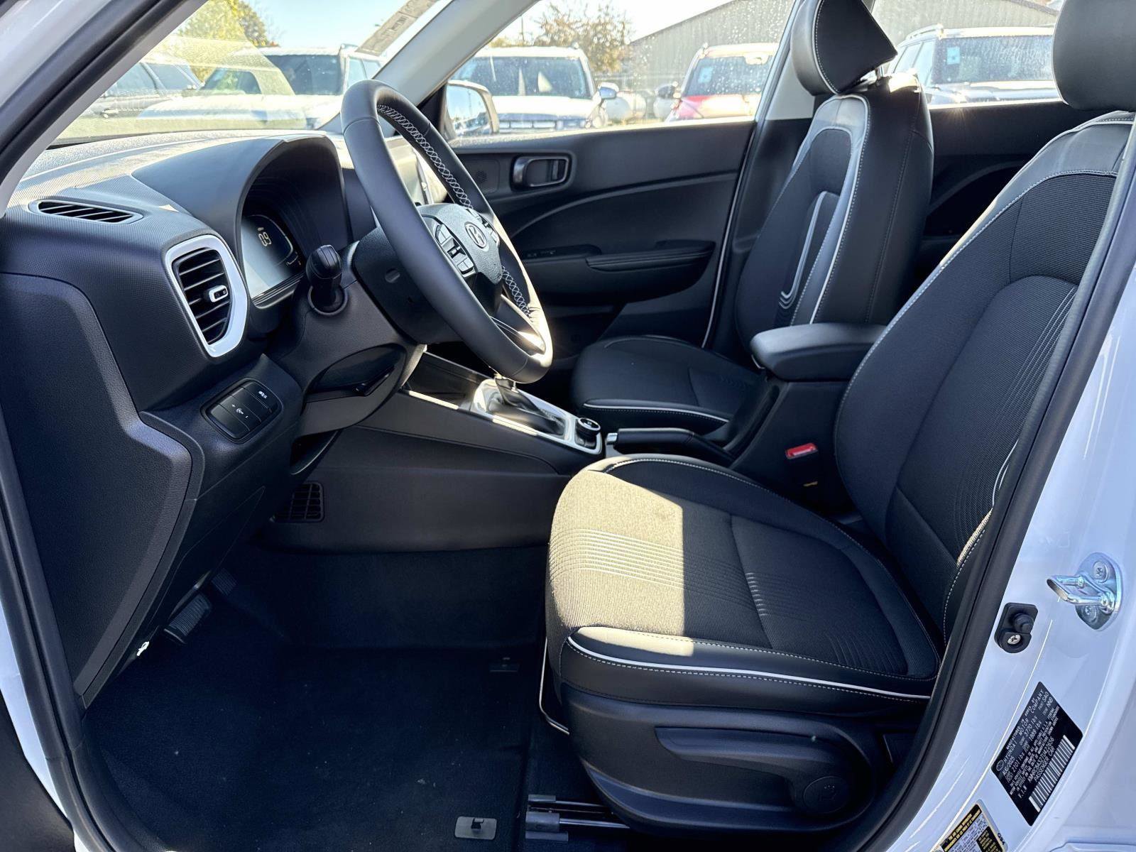 New 2026 Hyundai Venue SEL image 9