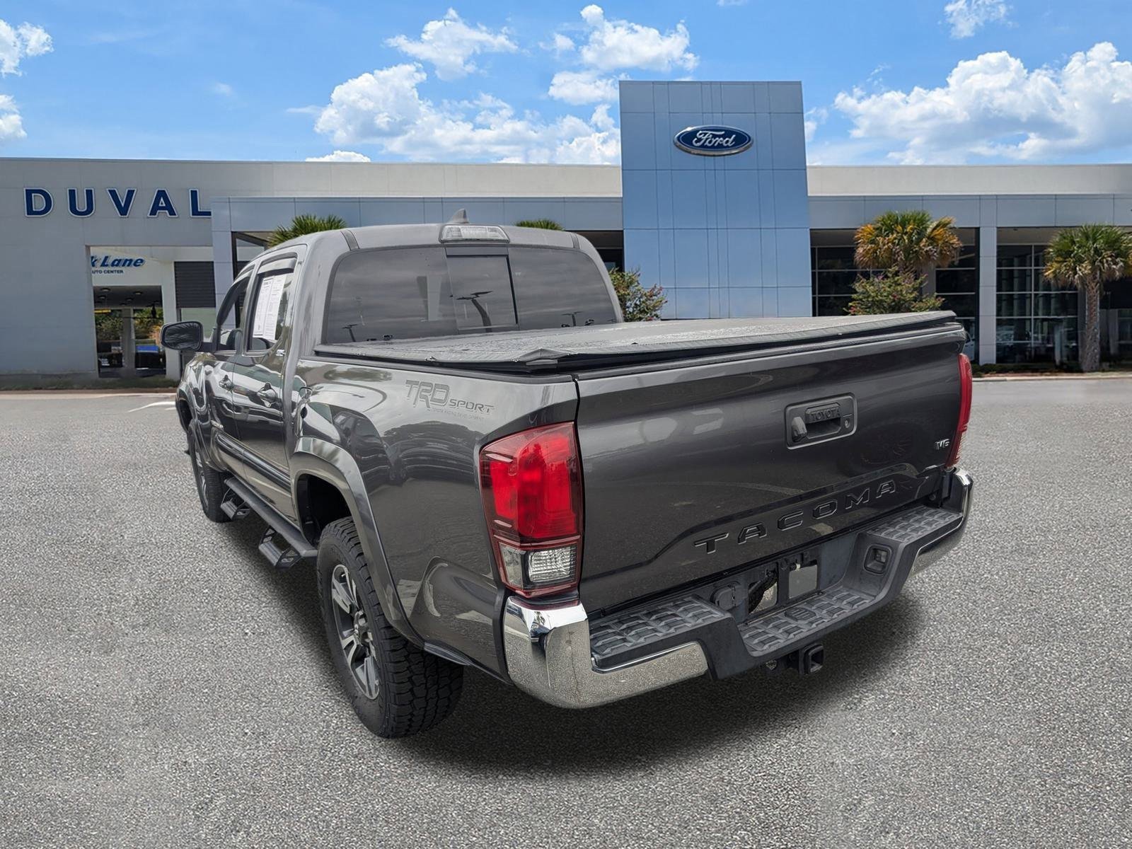 Used 2019 Toyota Tacoma SR5 image 6