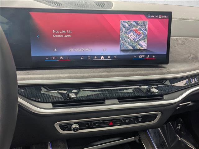 Used 2024 BMW X5 xDrive40i w/ Premium Package image 12