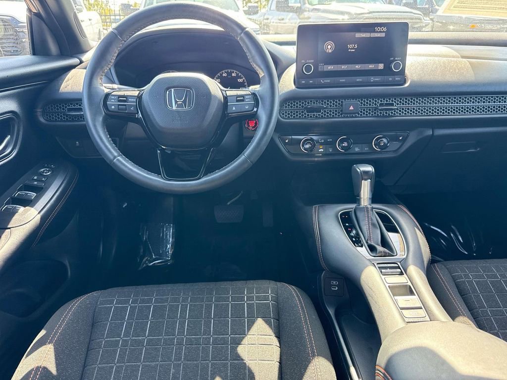 Used 2024 Honda HR-V Sport image 12