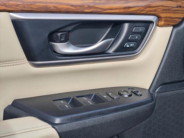 Used 2018 Honda CR-V Touring image 11