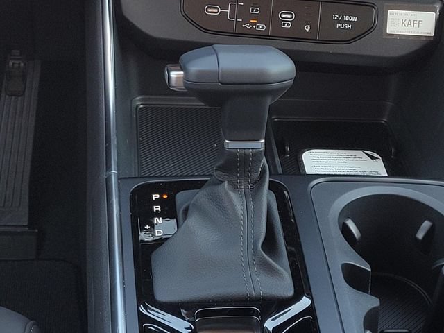 New 2027 Kia Carnival SX w/ Dark Edition Package FWD image 20