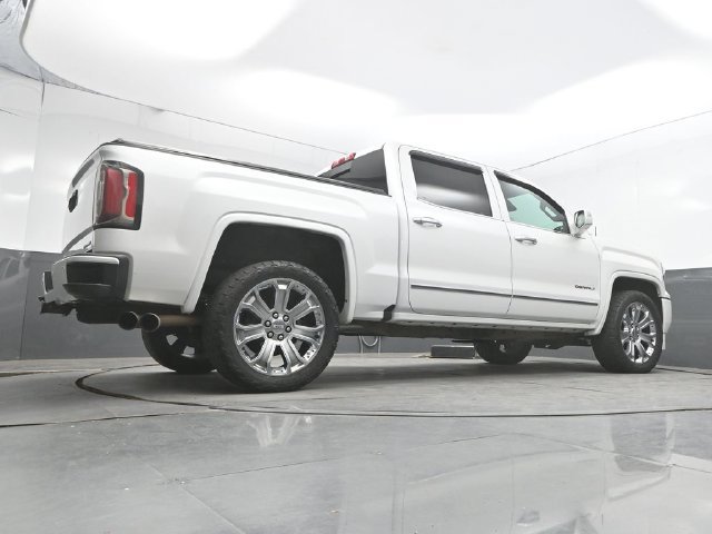 Used 2017 GMC Sierra 1500 Denali w/ Denali Ultimate Package AWD/4WD image 38